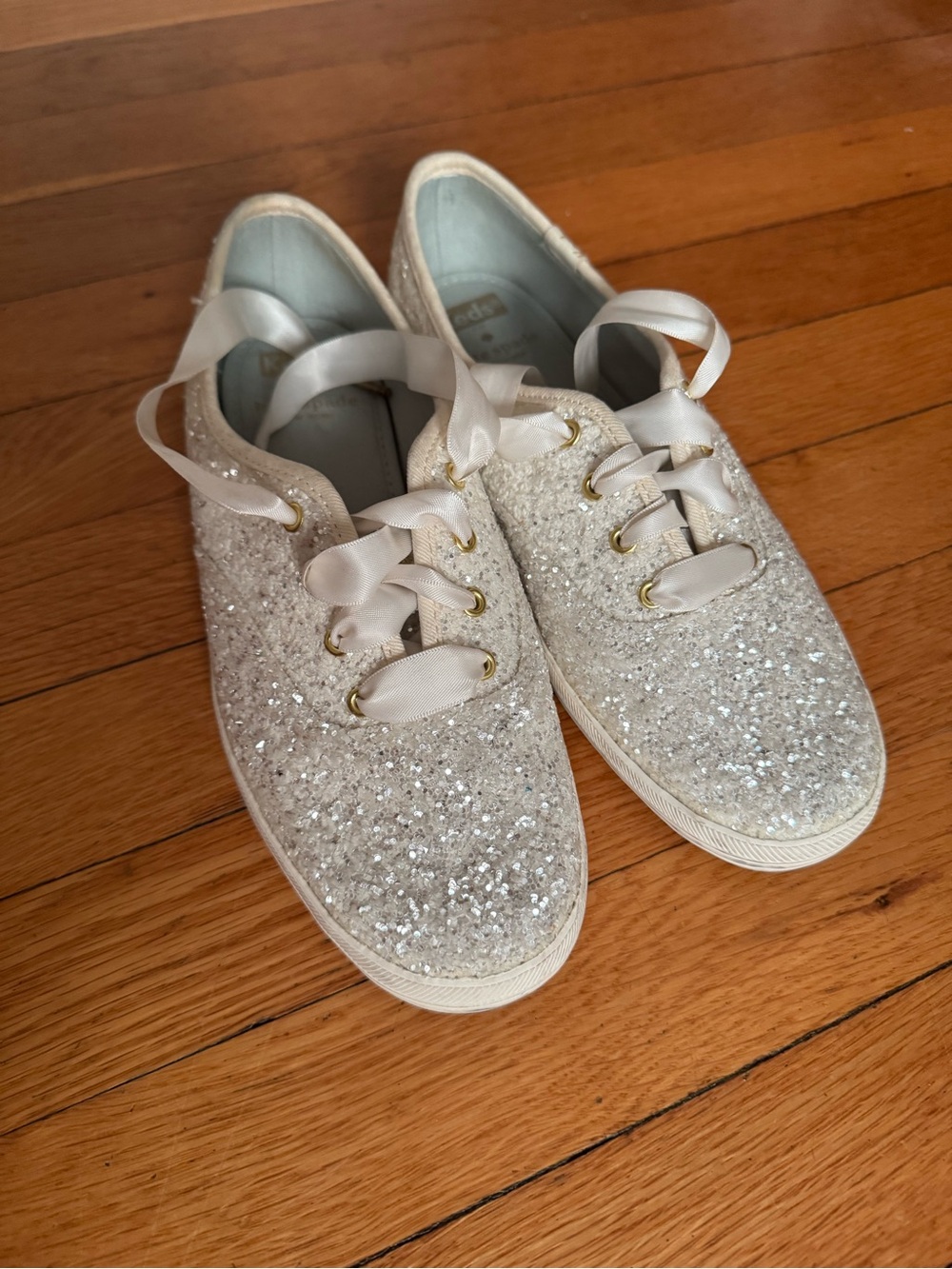 Glitter Ribbon Lace Women's Sneakers - Ivory